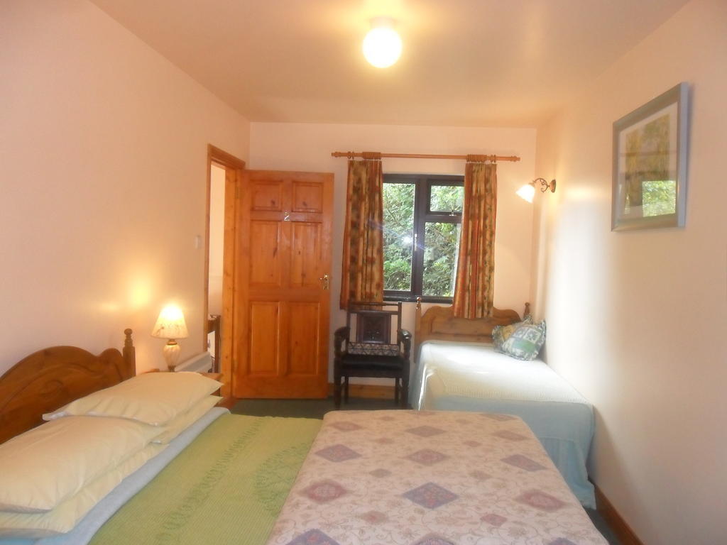 Glen House Room Only Accommodation Йол Номер фото