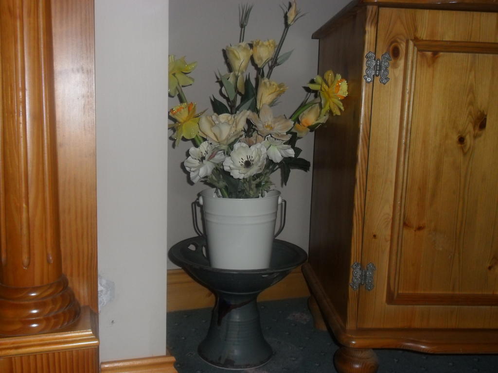 Glen House Room Only Accommodation Йол Номер фото