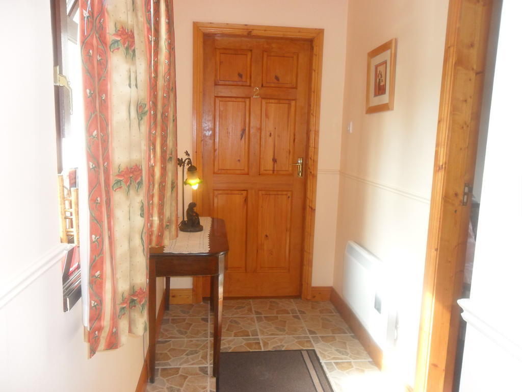 Glen House Room Only Accommodation Йол Номер фото
