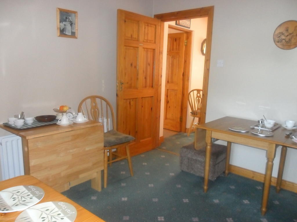 Glen House Room Only Accommodation Йол Экстерьер фото