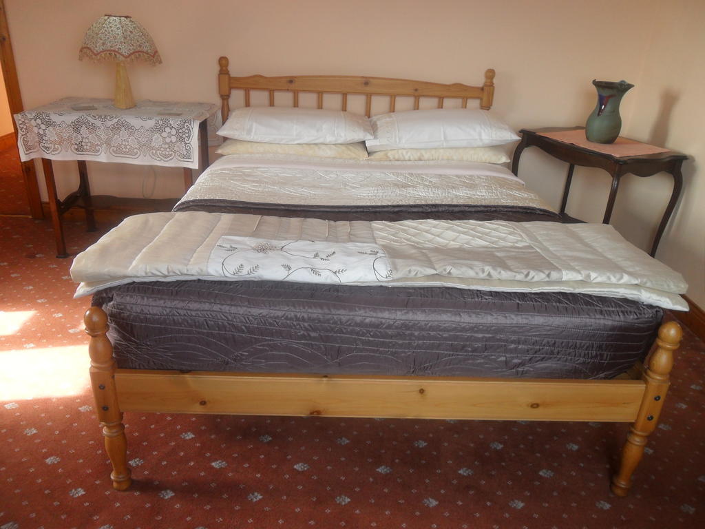 Glen House Room Only Accommodation Йол Номер фото