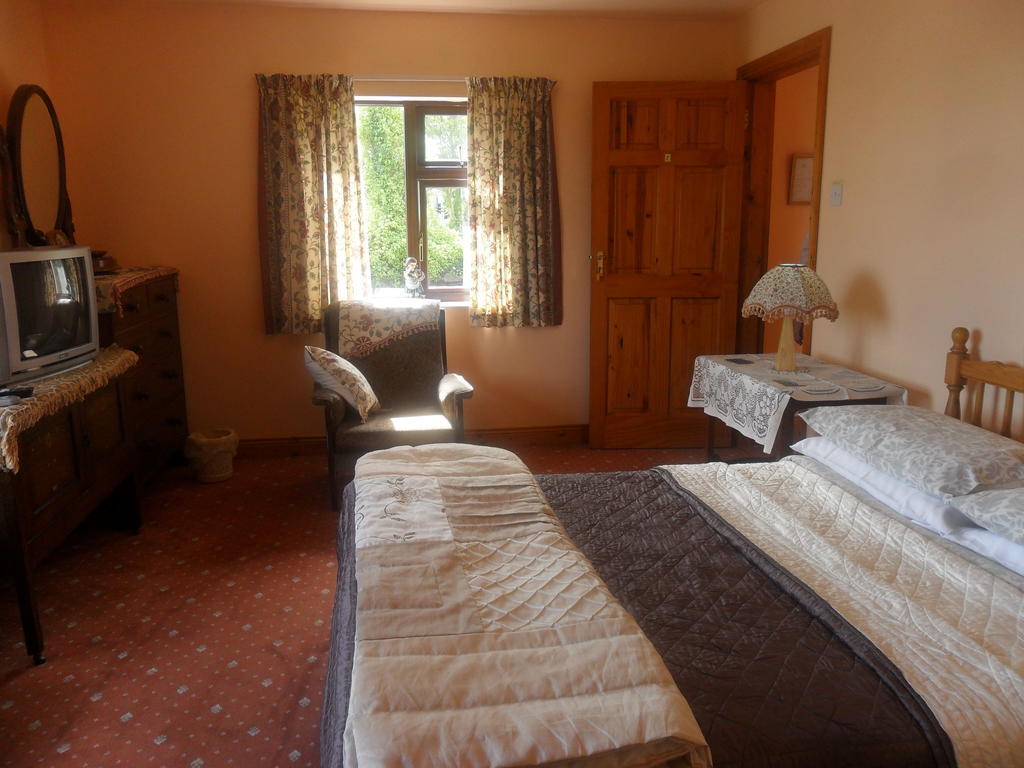 Glen House Room Only Accommodation Йол Экстерьер фото